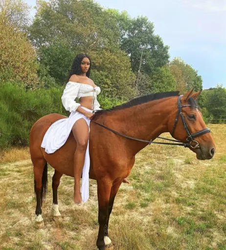 Image 3559173 from Elinda San