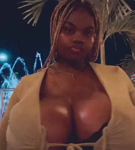 Image 3547390 from Chioma Lovv
