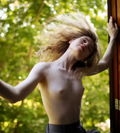 Image 3524581 from Alice Li