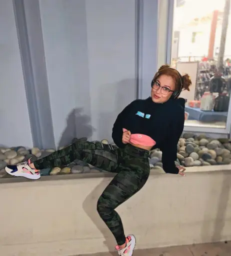 Image 3529490 from Lizzy