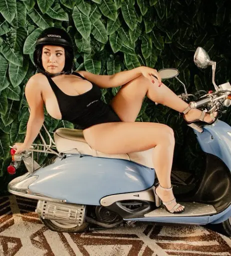 Image 3529070 from Lizzy