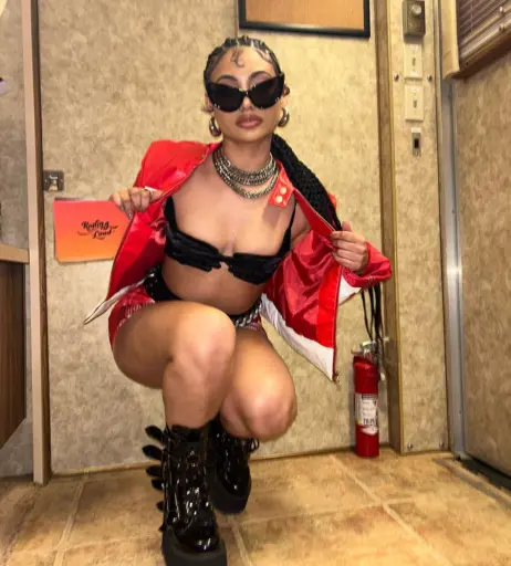 Image 3691038 from Himynamestee