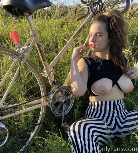 Image 3691395 from Quinn Finite / Charlee