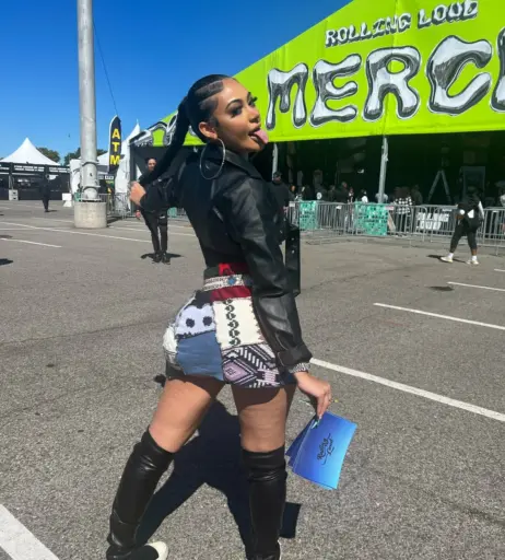 Image 3687491 from Himynamestee