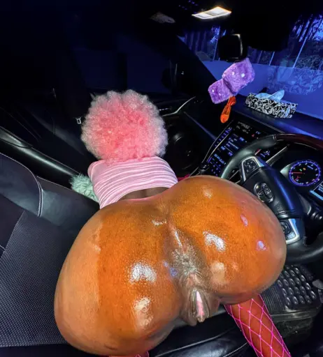 Image 3683878 from queen_tahshaar