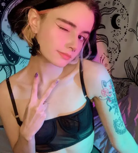 Image 3689082 from Loonassoftfeet