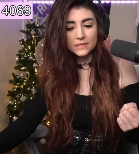 Image 3645389 from Wolfabelle