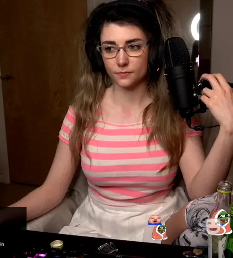 Image 3644496 from Wolfabelle