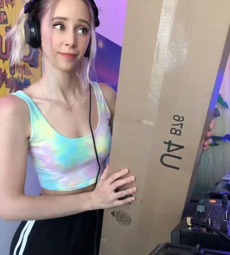 Image 3641595 from Jessu