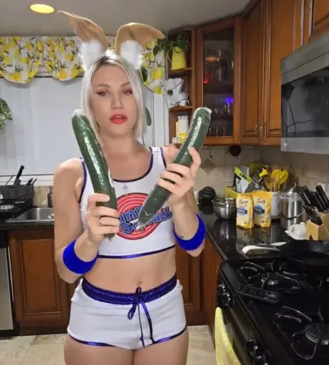 Image 3640496 from Sereda