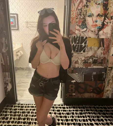 Image 3636675 from Emmia