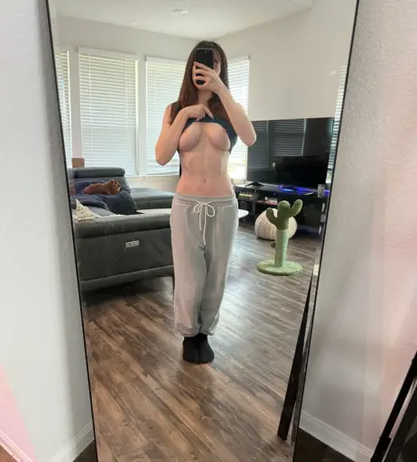 Image 3637605 from Emmia