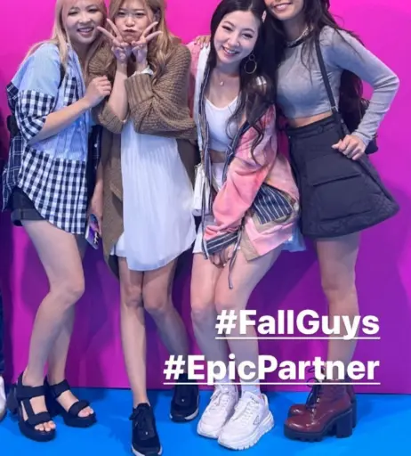 Image 3625042 from Fuslie (Leslie)