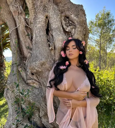 Image 3621129 from Demi Rose Mawby