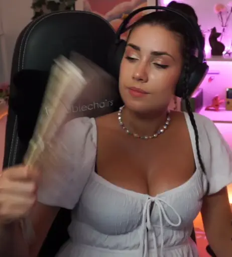 Image 3615556 from Yabbe