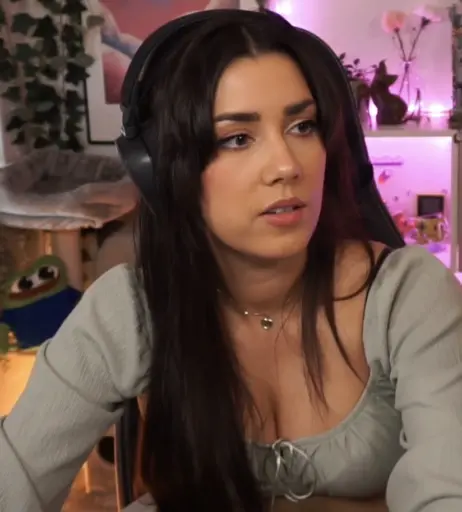 Image 3615475 from Yabbe