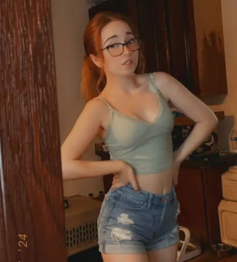 Image 3614589 from Lyssaurora