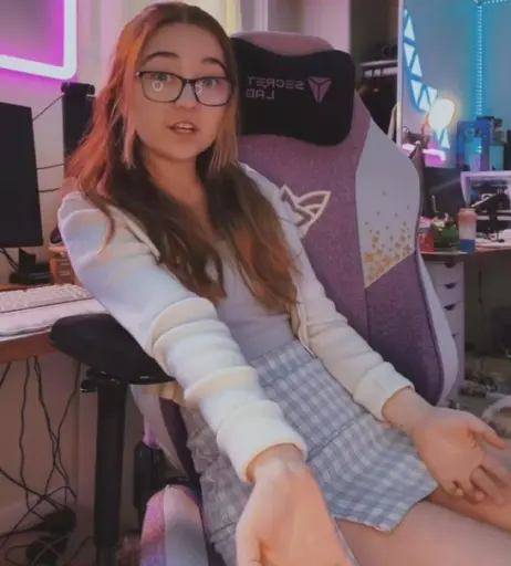 Image 3613654 from Lyssaurora