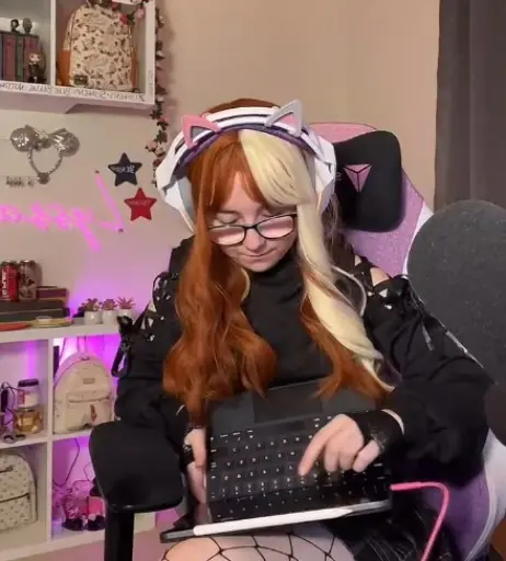 Image 3613029 from Lyssaurora