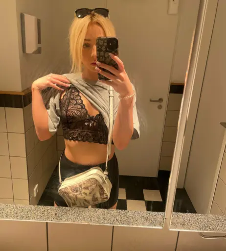Image 3606075 from Ambermooody
