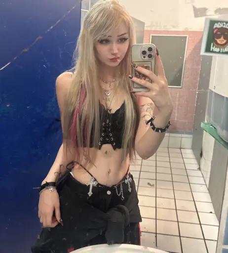 Image 360009 from Kybelle