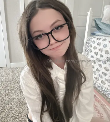 Image 3785323 from Strawbeariemilkk / strawwberrymiilkk / straw_milkk / Strawbearie / mimibear