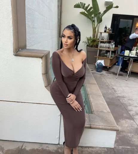 Image 3780578 from Sheismichaela