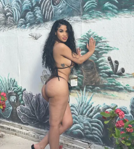 Image 3779034 from Sheismichaela