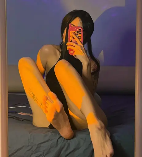 Image 3760003 from Loonassoftfeet