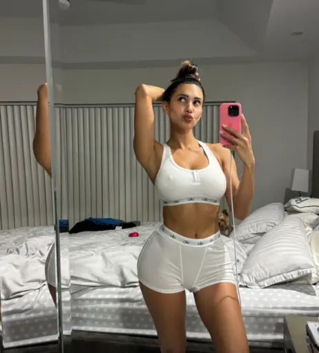 Image 3726135 from Amber Quinn