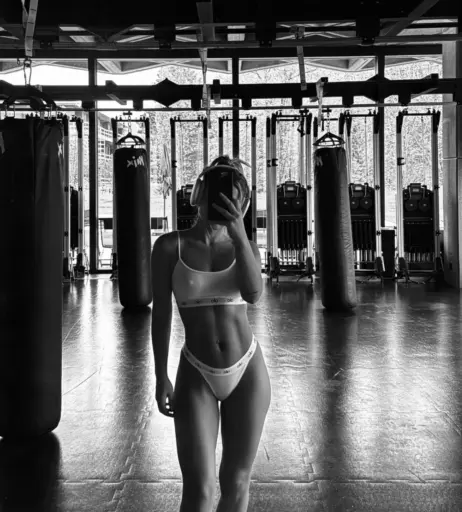 Image 372246 from Artemida Rey