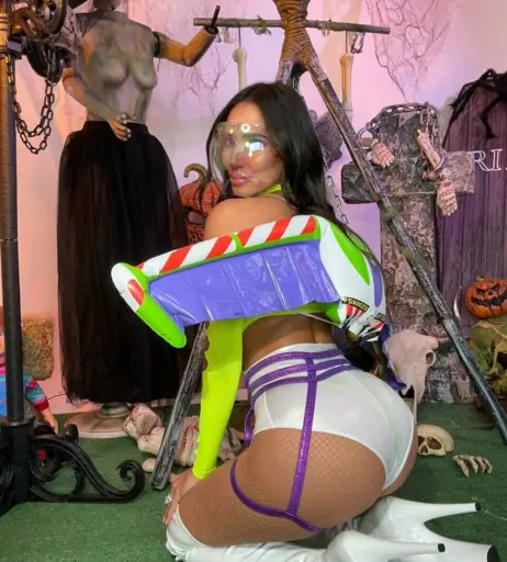 Image 3716703 from Amber Quinn