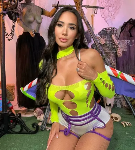 Image 3716630 from Amber Quinn