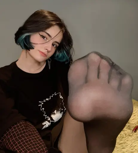 Image 3703258 from Loonassoftfeet