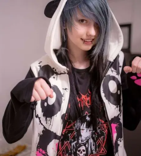 Image 3096287 from Little Emo Kitten