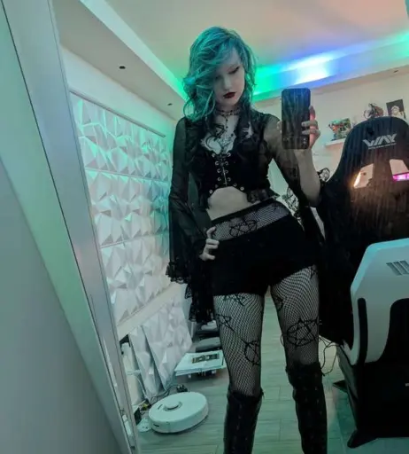 Image 3098620 from Little Emo Kitten