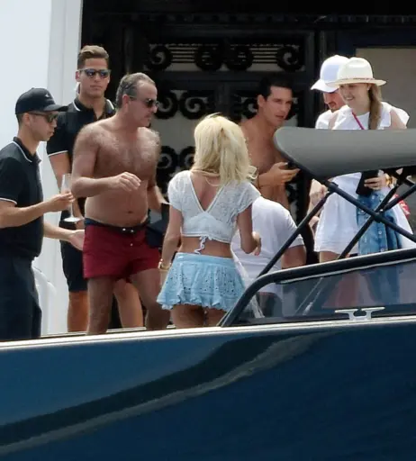 Image 3080699 from Victoria Silvstedt