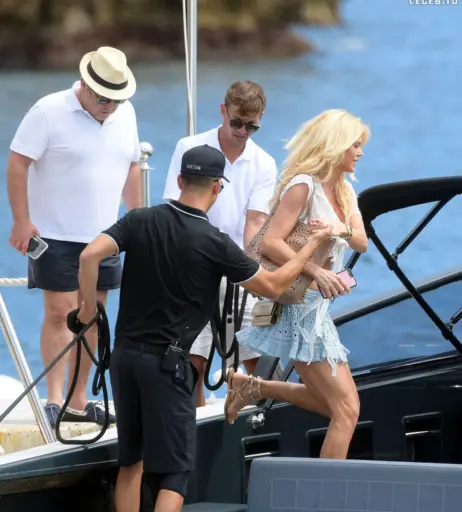 Image 3080696 from Victoria Silvstedt