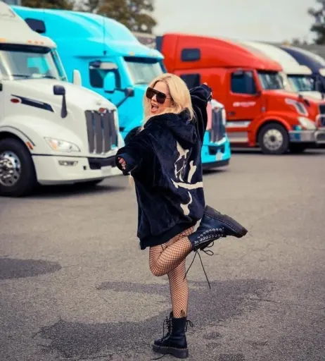 Image 3079858 from Avril Lavigne