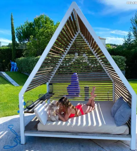 Image 3065702 from Léa Elui