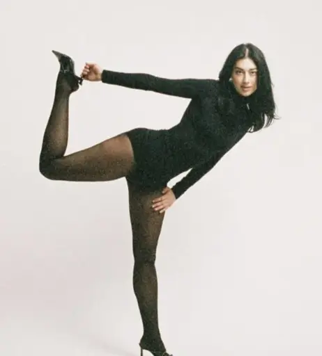 Image 3058107 from Elif