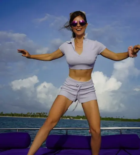 Image 3034504 from Amanda Cerny