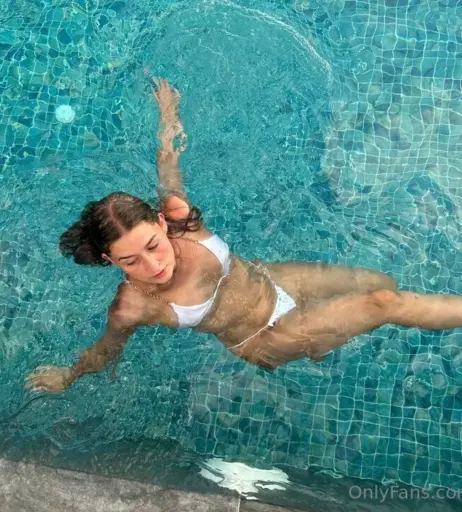 Image 3031065 from Zoe Rhode