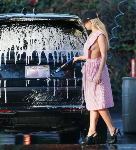 Image 3039397 from Addison Rae