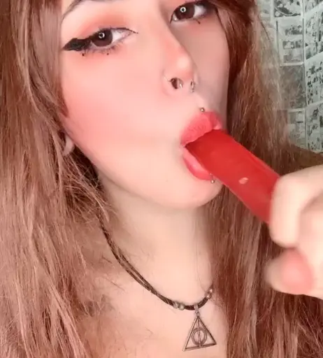 Image 3025683 from Ur4vity