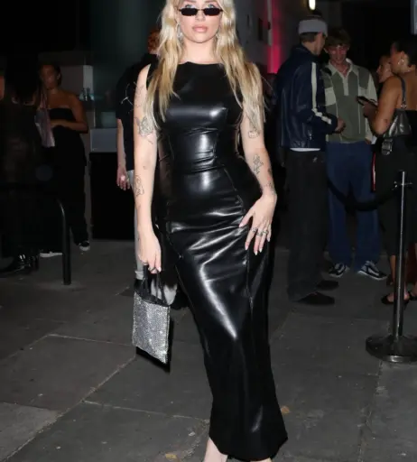 Image 3027530 from Lottie Moss