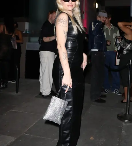 Image 3027403 from Lottie Moss