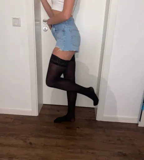 Image 3024120 from LisaSize39