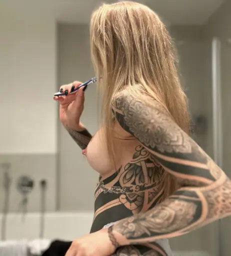 Image 3021957 from Eule Emma