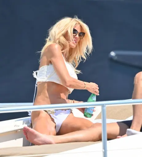 Image 3016483 from Victoria Silvstedt